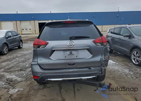 2017 Nissan Rogue S z USA, uszkodzony, nr VIN KNMAT2MV9HP525851